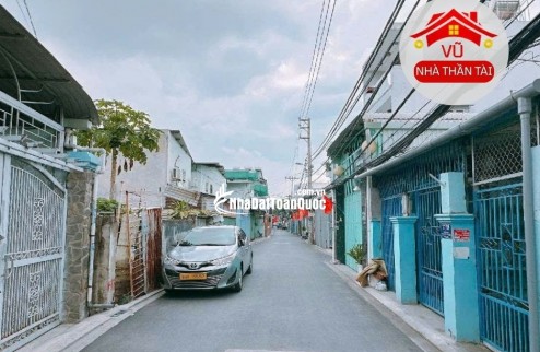 Bán nhà đẹp Măt Tiền Q.4, Gần Tân Vĩnh, 5,2m x 10m, 4 tầng, Giá nhỉnh 8 tỷ.